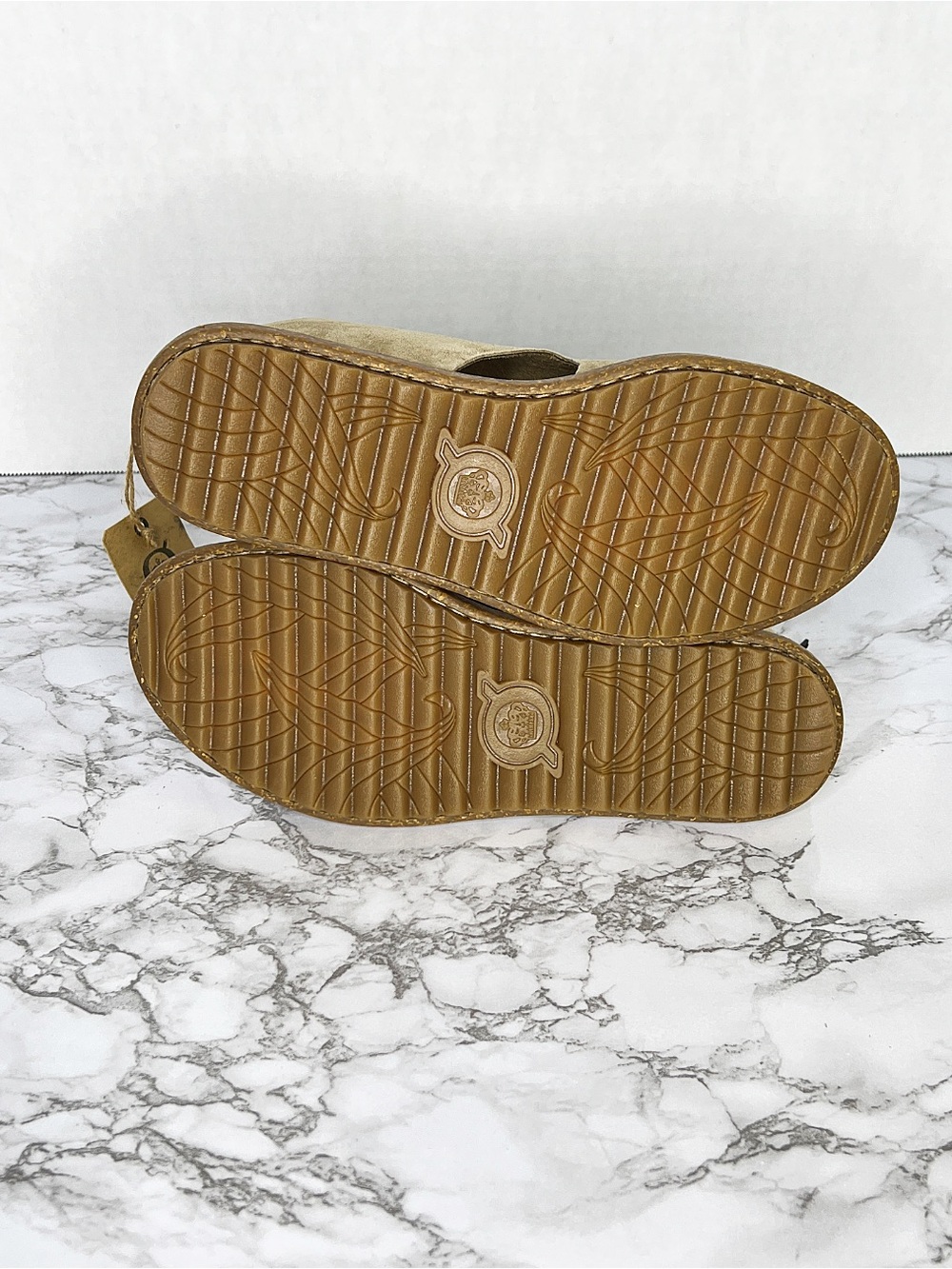 Born Women's Suede Open-Toe Sandals Boho Comfort Shoes in Taupe Size 9M - Picture 6 of 8